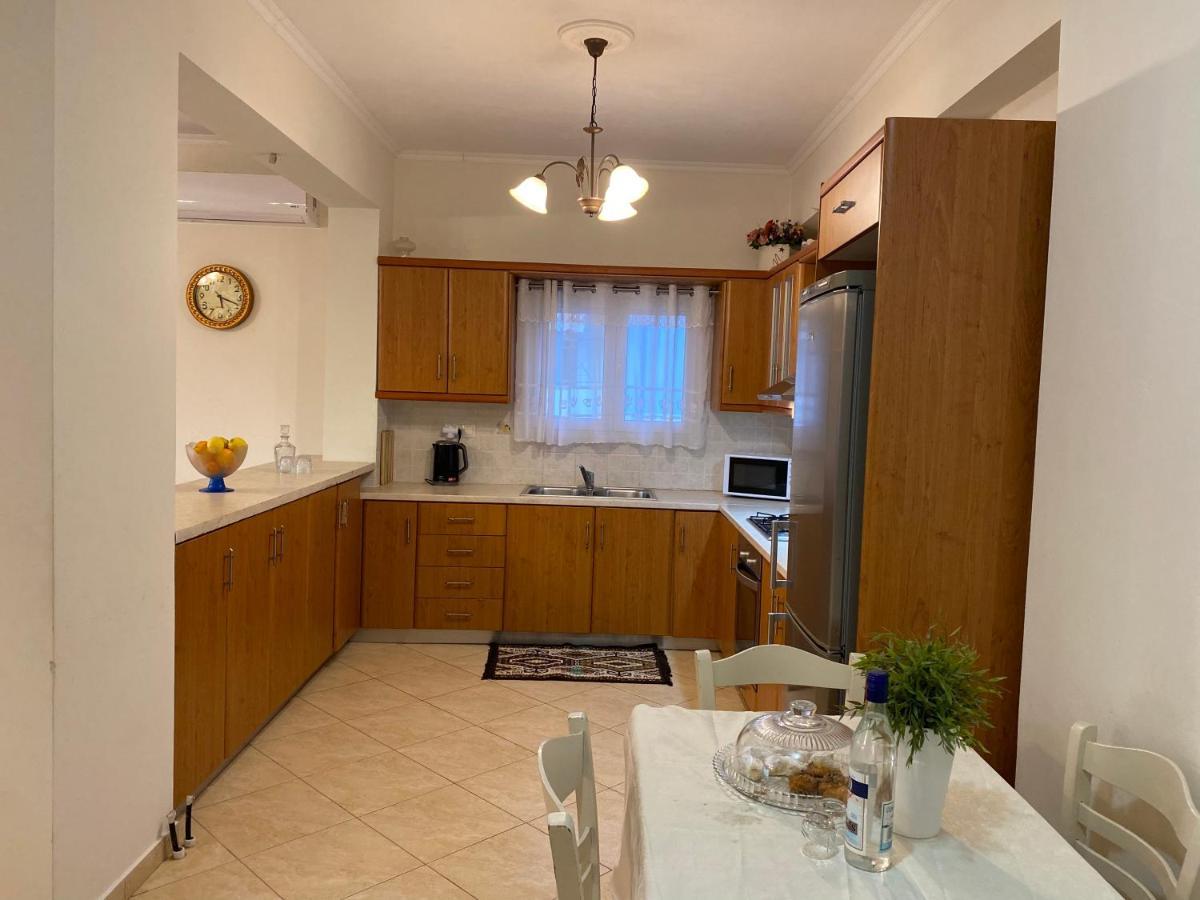 Apartamento Thanasis House *